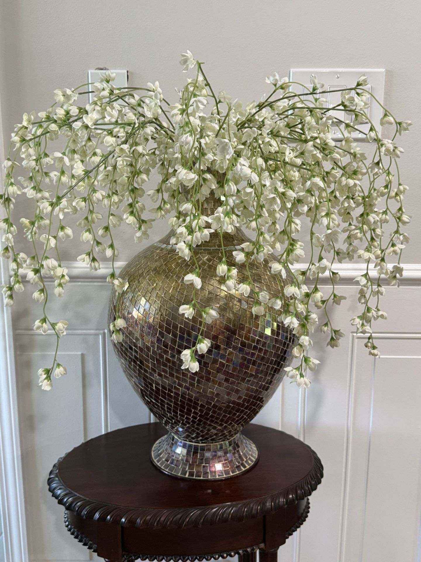 Centerpiece Vase With Flowers