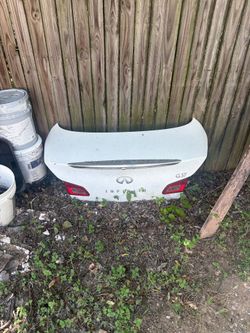 Infiniti trunk g37