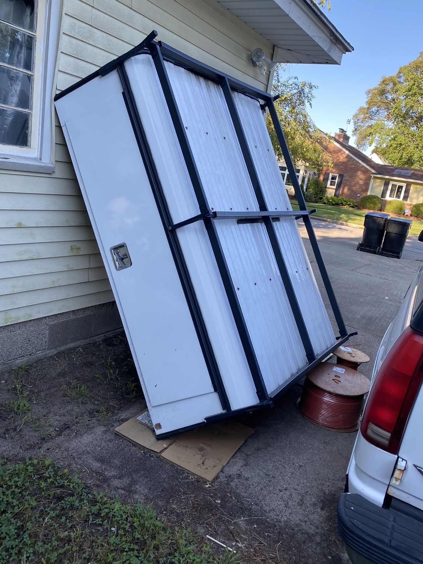 Topper for a short truck bed look good 600