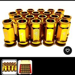 Gold Lug Nut Set