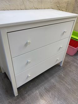 White Three Drawer Dresser - Local Delivery Available for a Fee - See My Other Items 😀