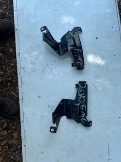 2007-2013 GMC sierra bumper brackets