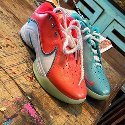 Jordan lebrons Christmas size 11