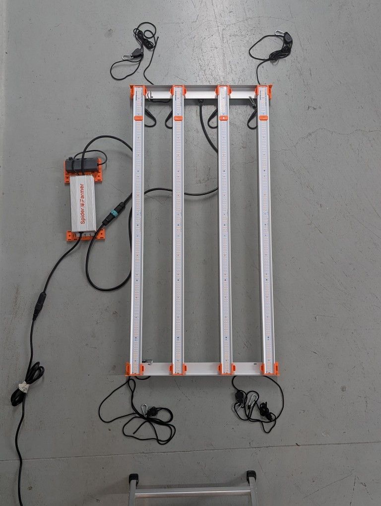 Spider Farmer SF4000 450W LED Grow Light + Driver & Dimmer — Tested & Fully Functional