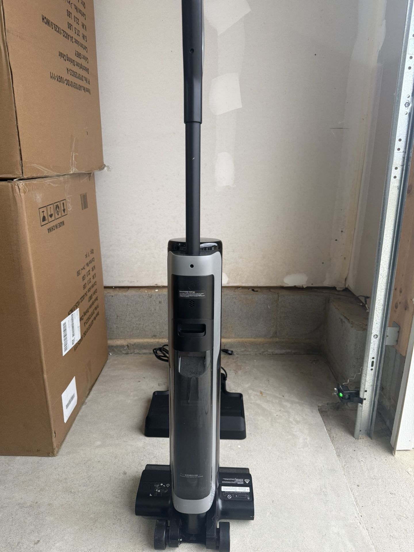 Dreame H12 Pro 900ml, 300W HP Wet Dry Vacuum Cleaner for Hard Floors with Accessories Included