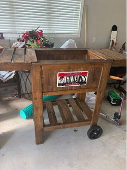 Georgia Bulldog cooler stand