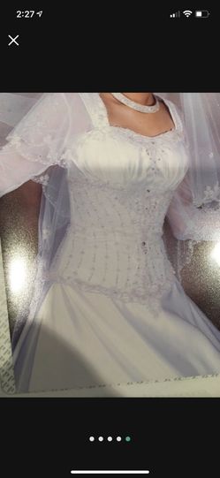 Wedding Dress/gown 