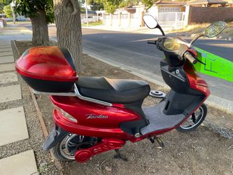 Taotao Electric moped