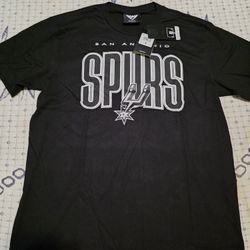 Medium San Antonio Spurs T-shirt