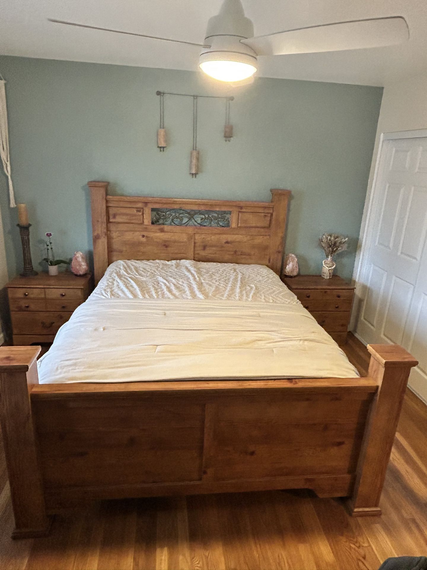 Queen Bedroom Set 6-piece 