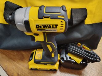 DeWalt 20V Max Brushless Impact Driver with Battery and Charger