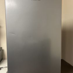 Hisense Mini Fridge 