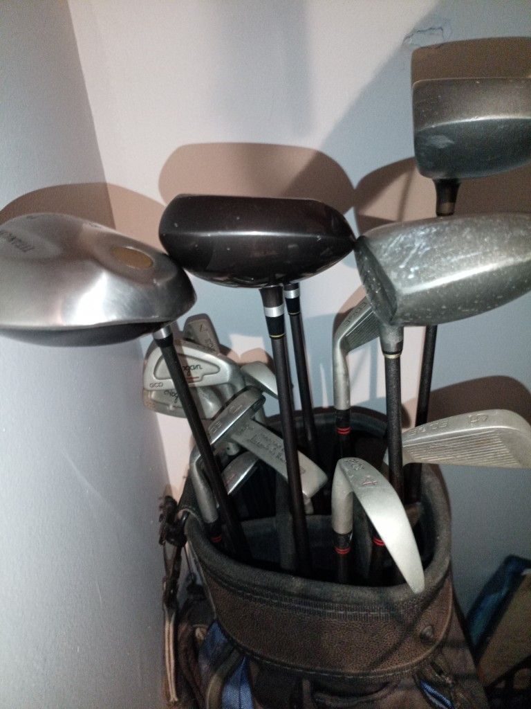 Hogan Edge Golf Clubs With Bag