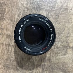 Canon lens