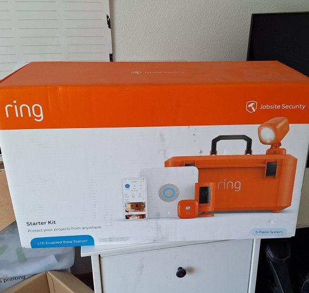 Ring job site security five piece starter kit with lte enabled Wifi