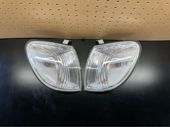 05-06 Toyota Tundra Regular Cab Clear Corner Lights
