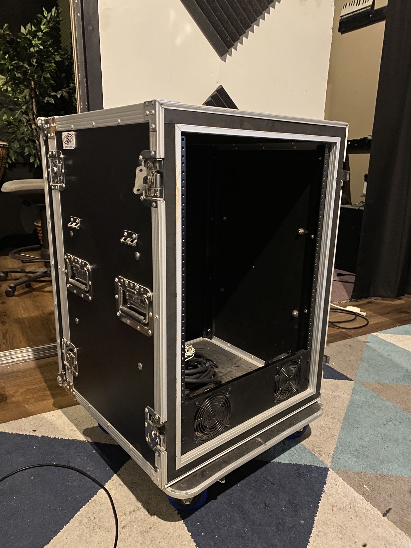 OSP rack case w/ work table