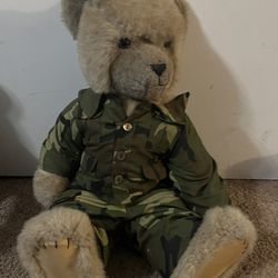 Bunker Hill vintage Bear