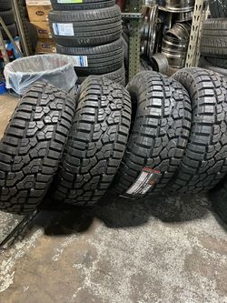 17 inch 17x9 Jeep Wheels Rims Tires packages