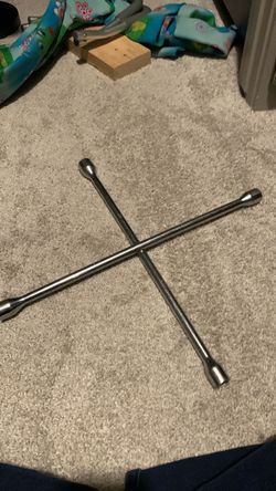 4-Way Lug Wrench Cross Wrench