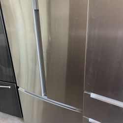 Insignia French Door Fridge 