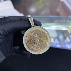 22k Gold Coin With Diamond Casing