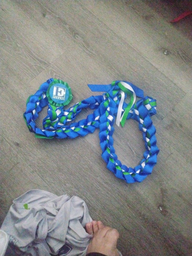 Eastlake High School Graduation Lei