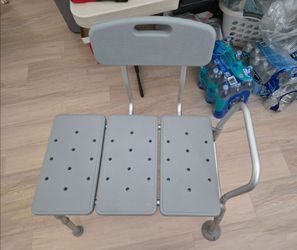 Transfer bench for bathtubs