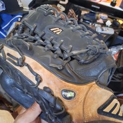 Mizuno Left Handed 13inch Glove