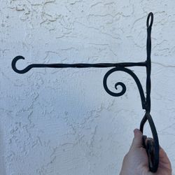 Iron Hook 