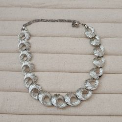 Vintage Lisner Silver Tone Swirl Necklace