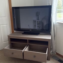 TV & Stand
