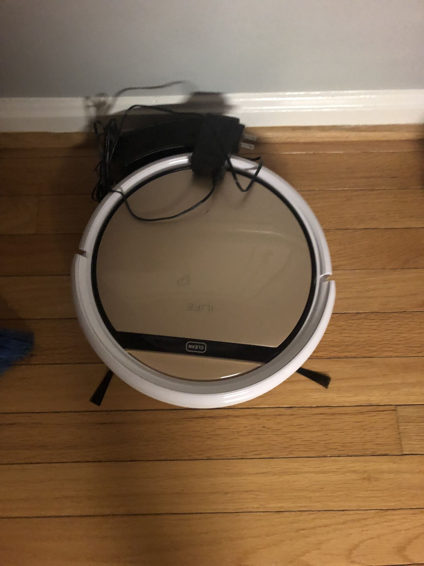 Beetles Robotic Vacuum Cleaner