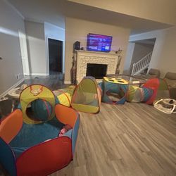 7 Piece Indoor Kid Playground Tent, Tunnel and Ball Pit