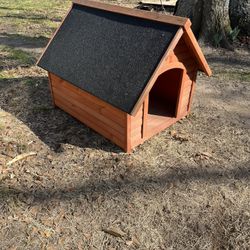 Medium Dog House Never Used