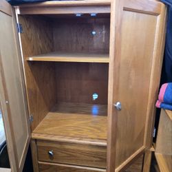 SOLID OAK ARMOIRE