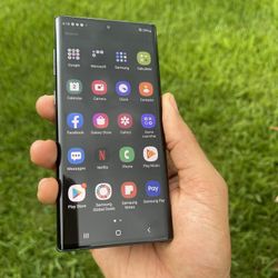 UNLOCKED SAMSUNG GALAXY NOTE 10 PLUS / LOW PRICES 