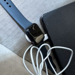 Apple Watch SE 2024 Model 