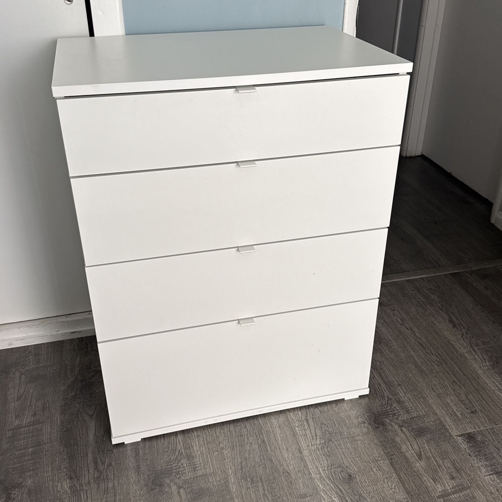 2 White dressers