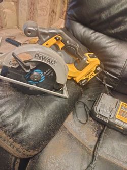 DeWalt Circular saw