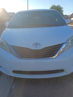 2011 Toyota Sienna