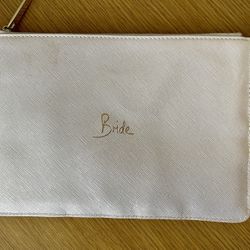 Essentials Bridal Pouch 
