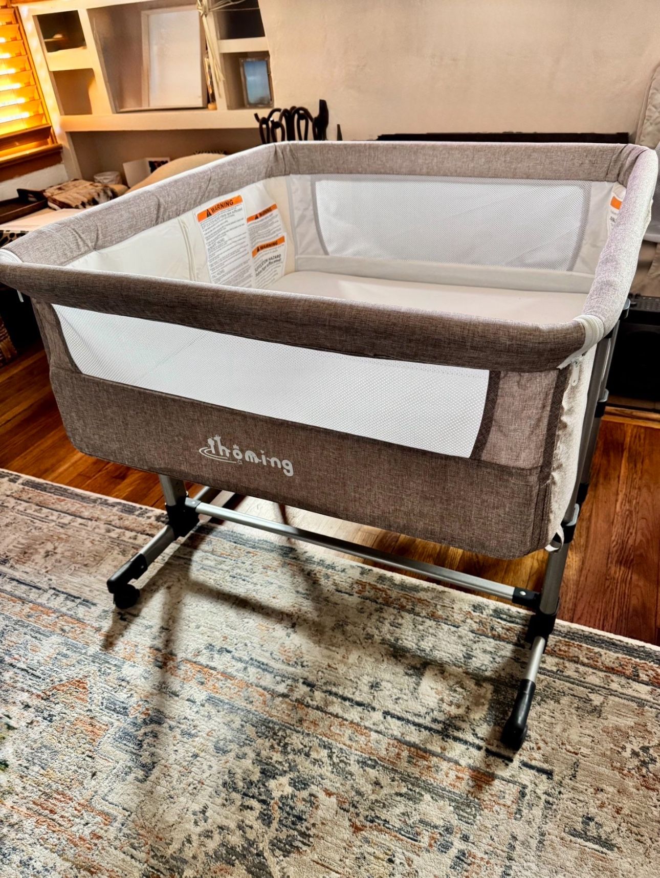 Ihoming Double Bassinet (Khaki Color)