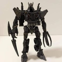 Transformers ROTB Studio Series Scourge