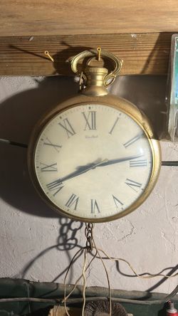 Moving sale
