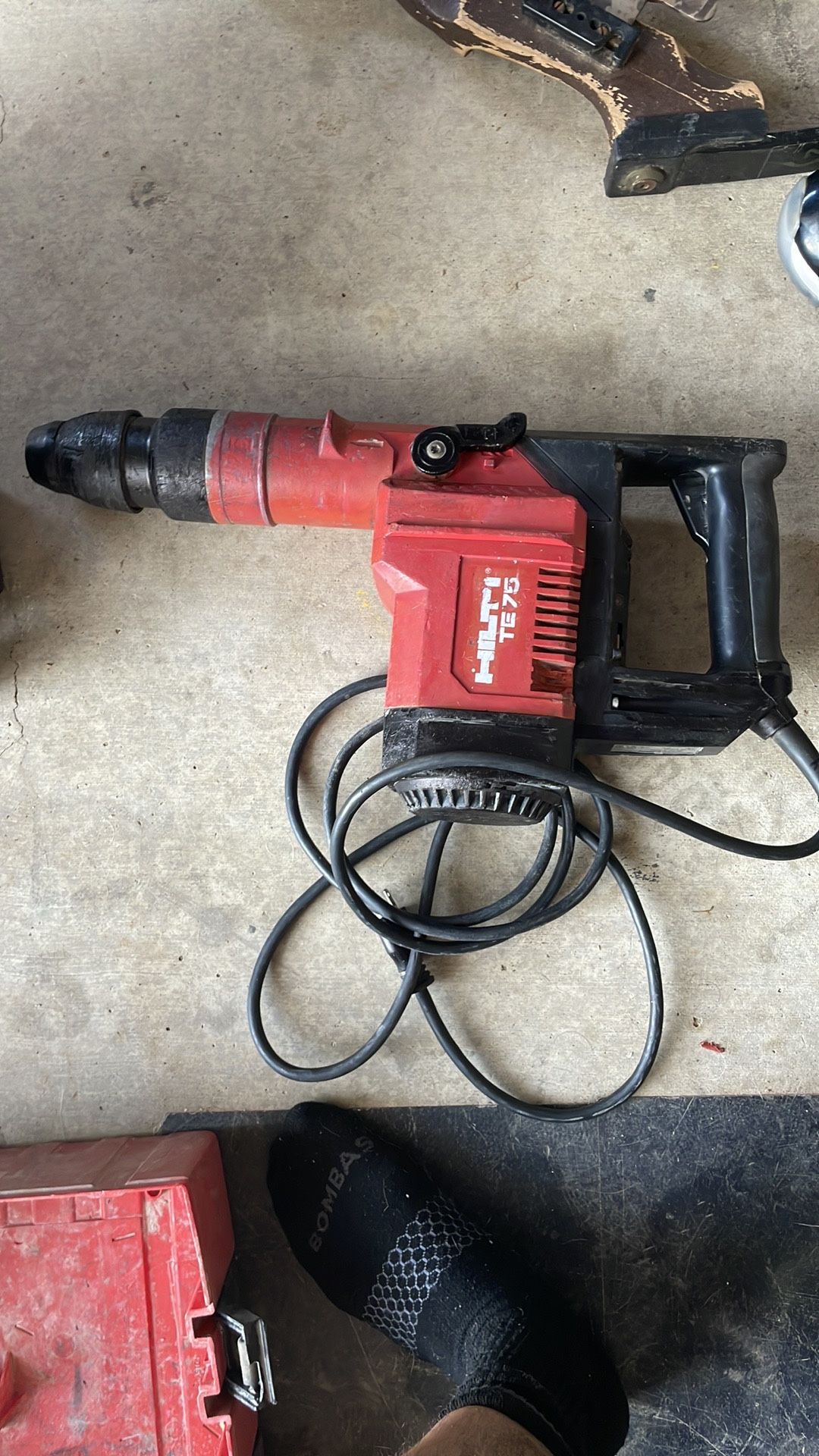 Hilti Te 75 Rotary Hammer