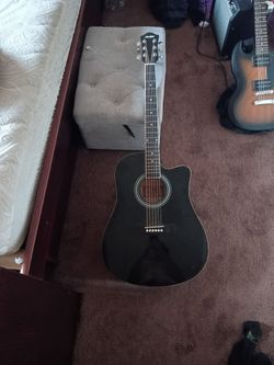 Moukey guitar