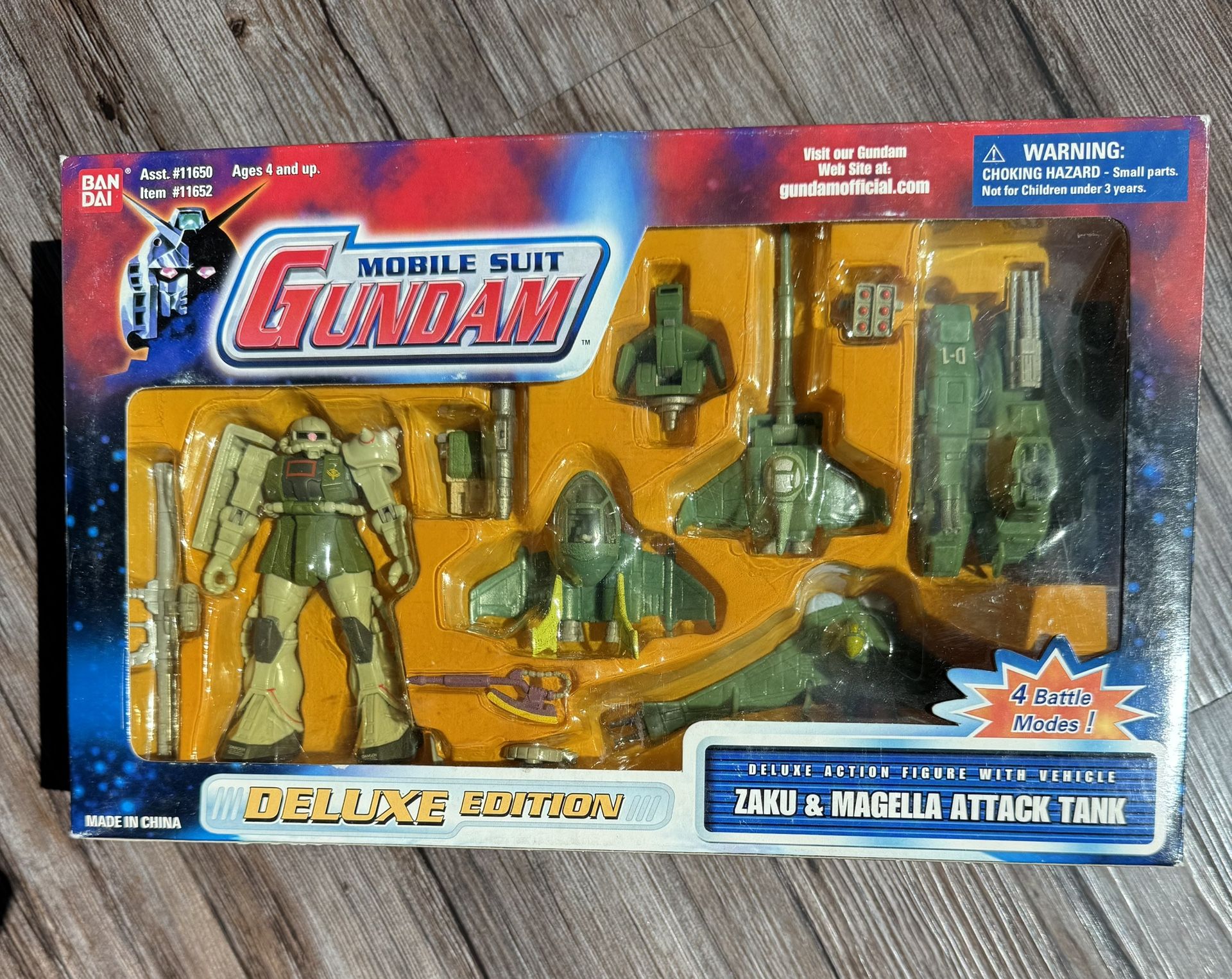 GUNDAM - ZAKU & MAGELLA ATTACK TANK - Action Figure BANDAI