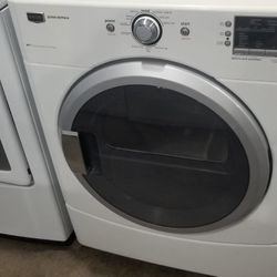 Maytag Dryer Electric Front Load 6.7 Cu.Ft 