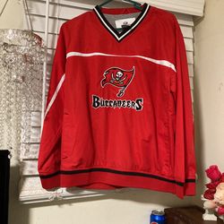 New Buccaneers sweatshirt